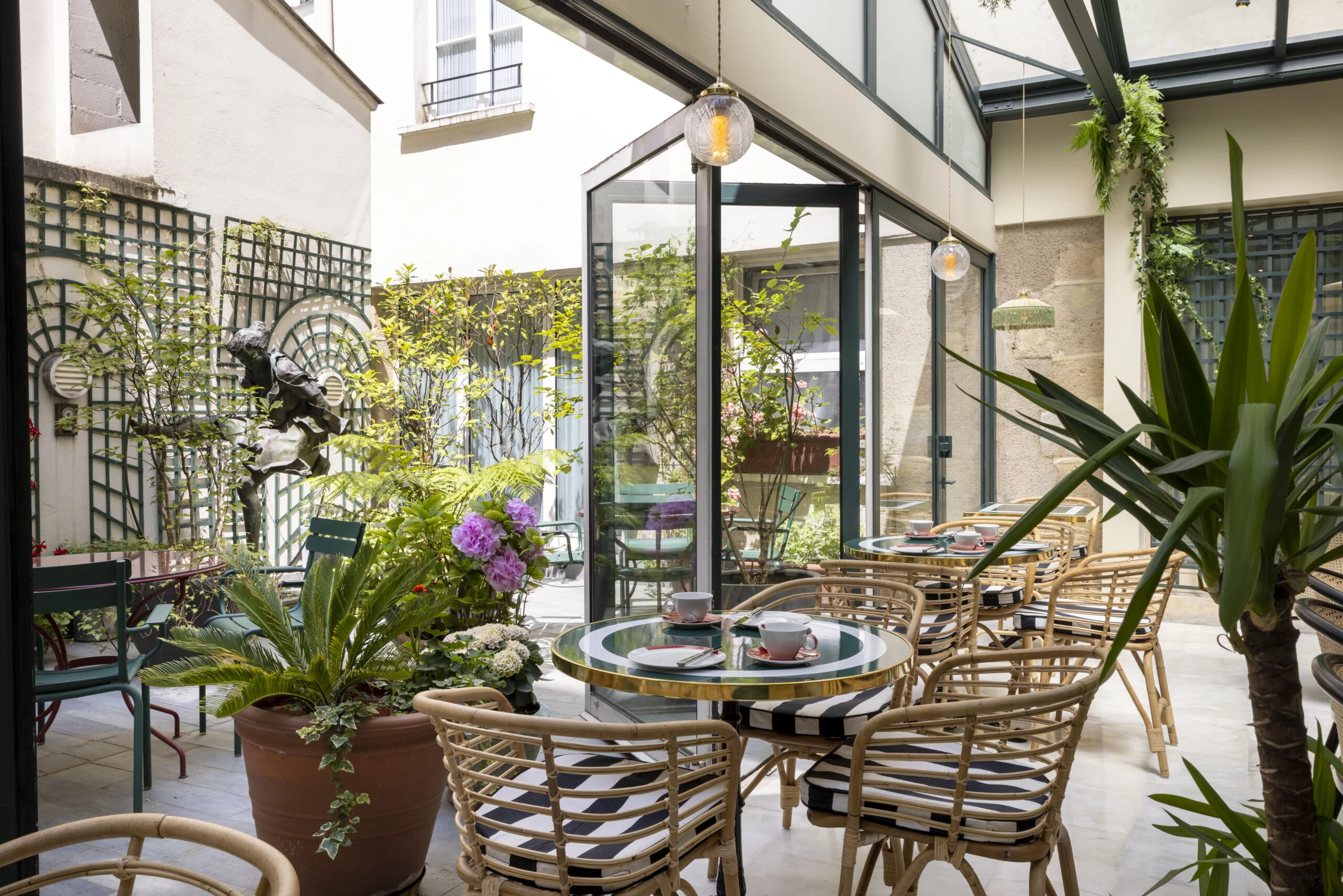 16A3314 hotel la perle saint germain md scaled