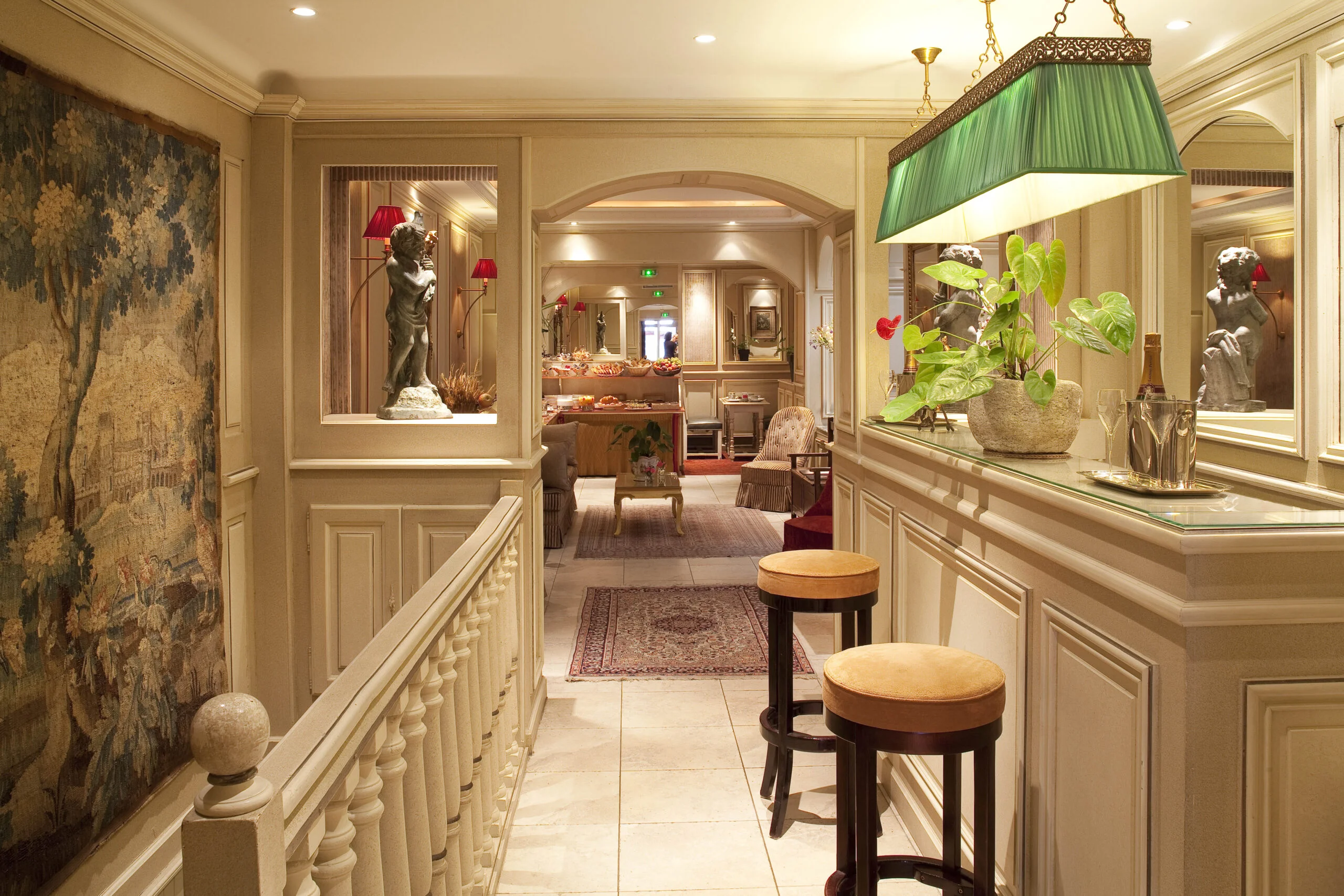 Petit dejeuner hotel au manoir saint germain des pres paris5 scaled
