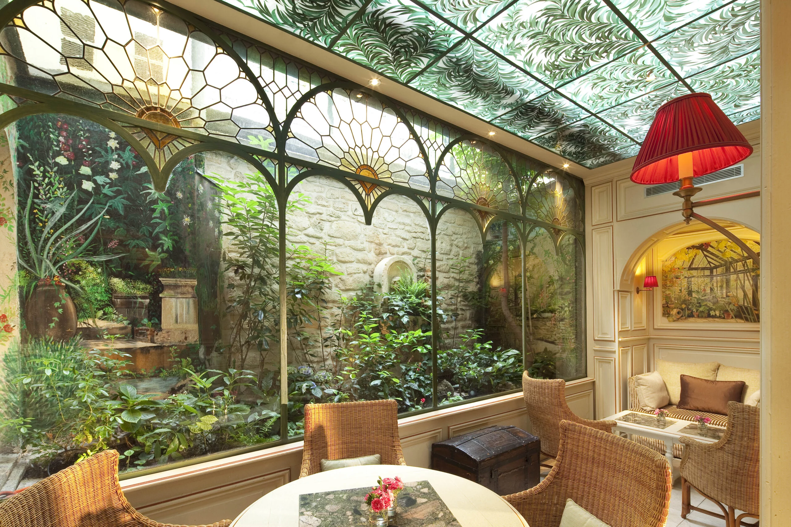 Salon hotel au manoir saint germain des pres1 scaled